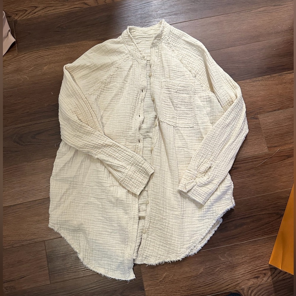 EUC like new Aerie S oversized cream gauzey cardigan button down